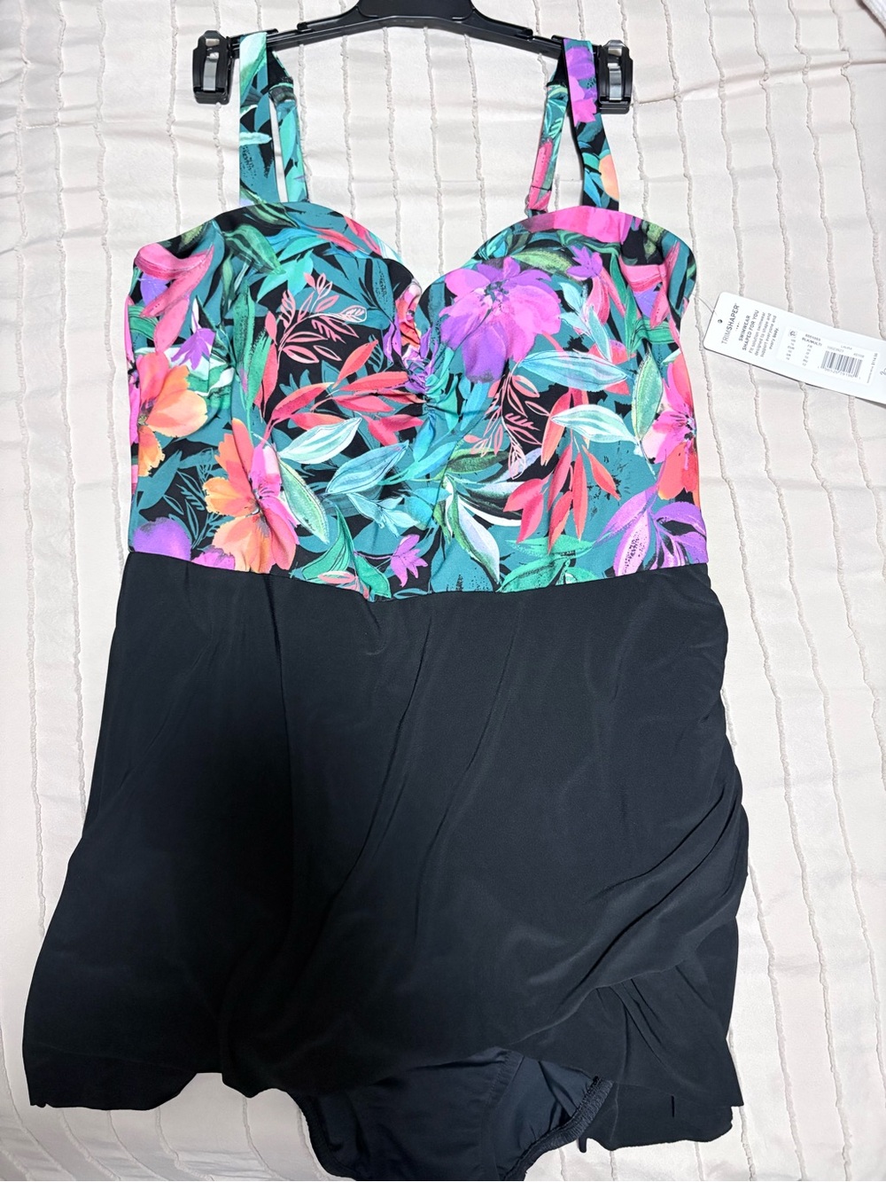 Trimshaper Women's Tummy Control Swimdress in Laura NWT Size 16